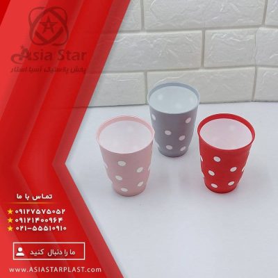 لیوان خالدار با رنگبندی متنوع